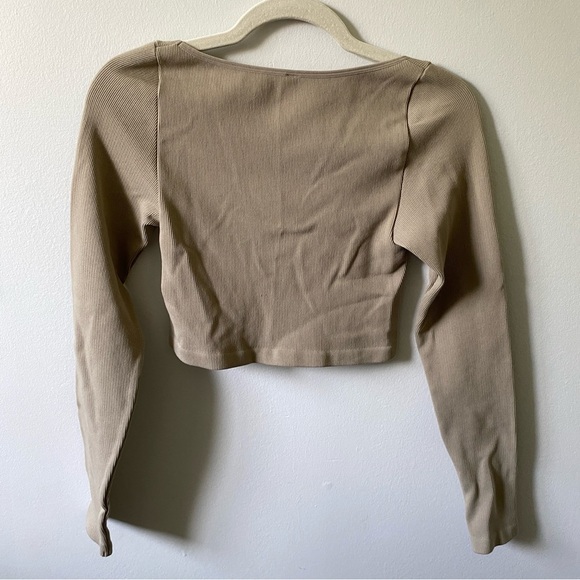 ARITZIA SUNDEH Sunday Best SinchSeamless rib ribcage tan long sleeve L - Picture 7 of 11